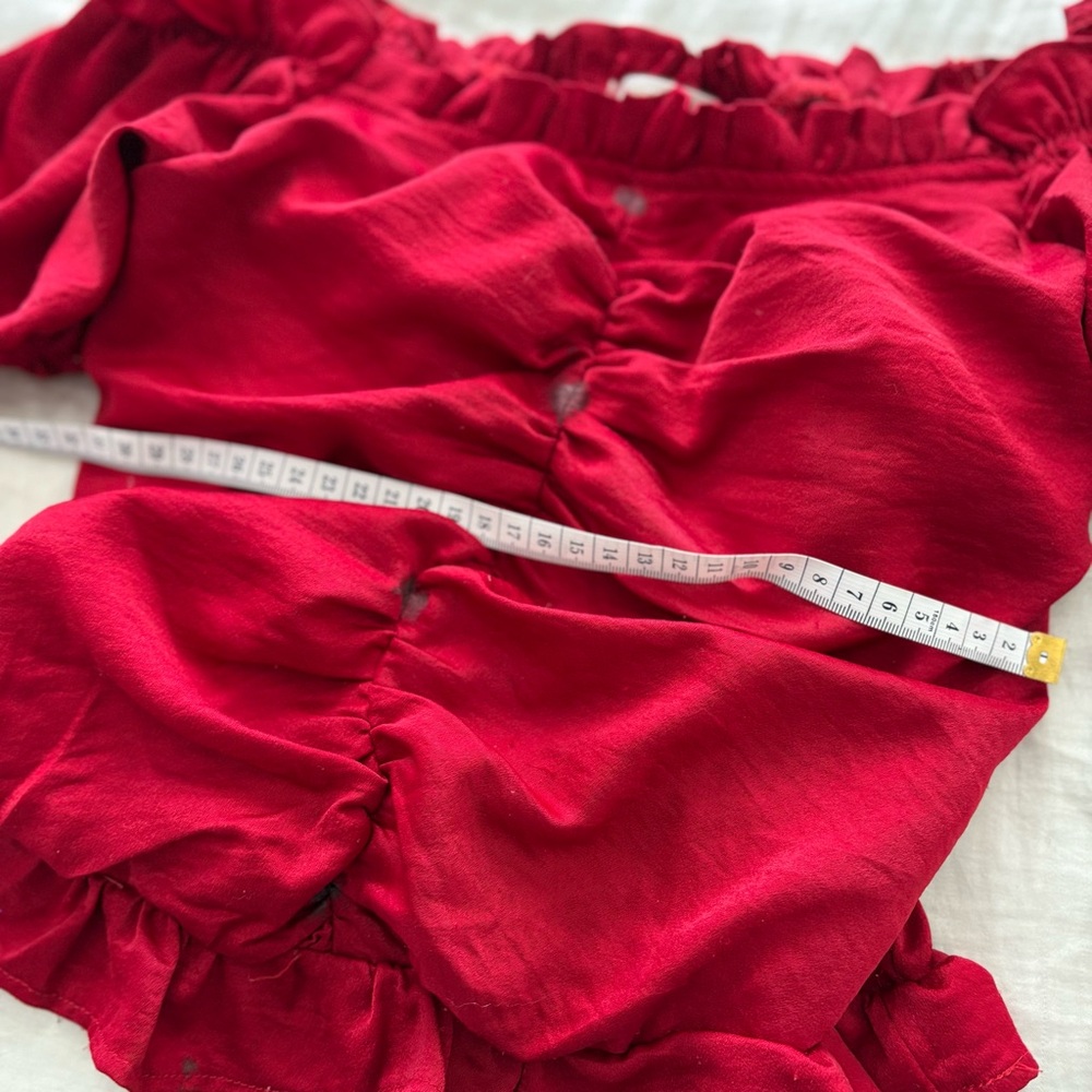 Red Off-Shoulder Ruched Puff Sleeve Top - Picture 3 of 3